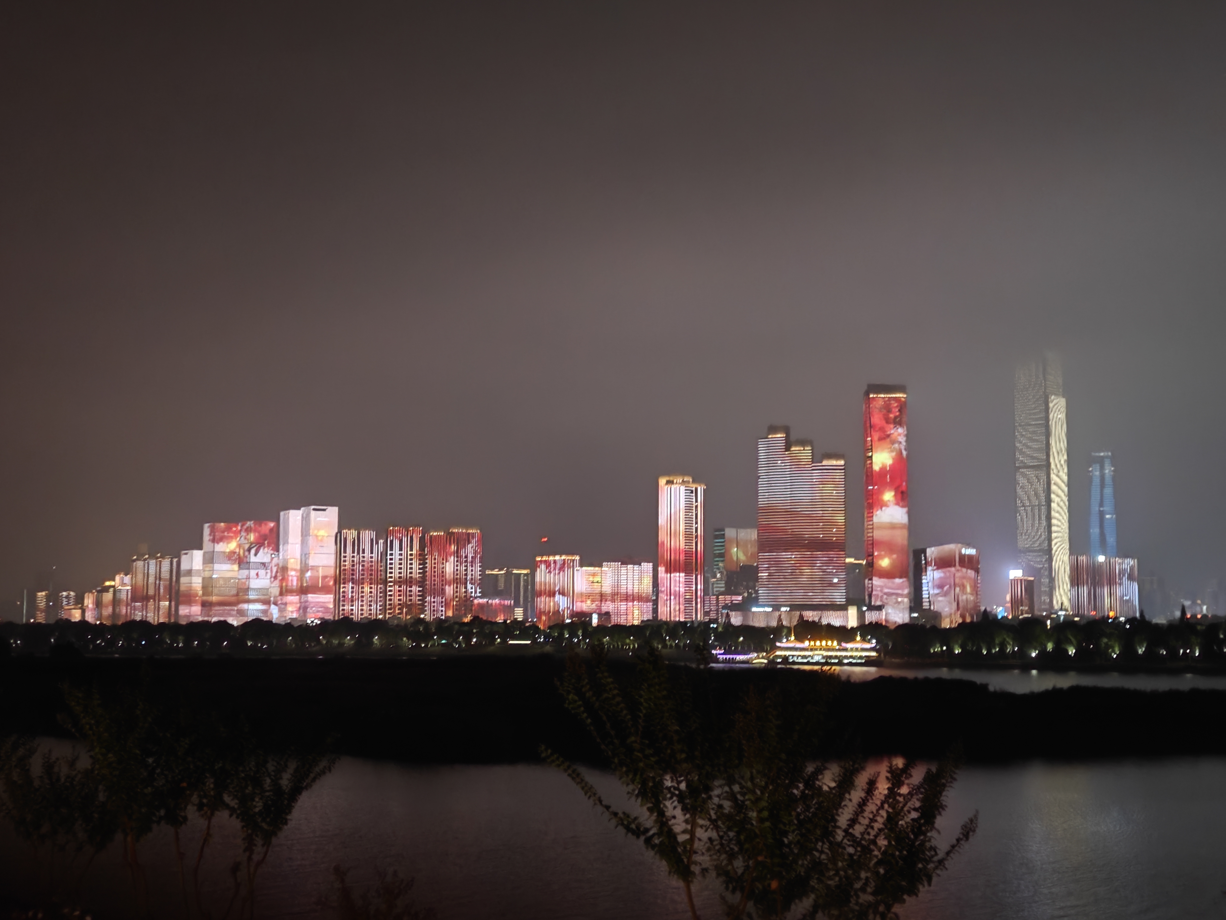 怎么用几首歌来概括自己呢？我也不知道。-。